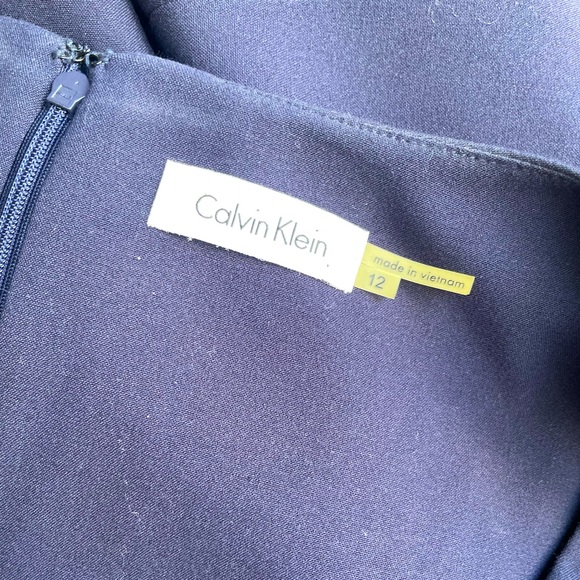 Calvin Klein • Midi Navy Blue Short Sleeve Formal Dress - Picture 6 of 9